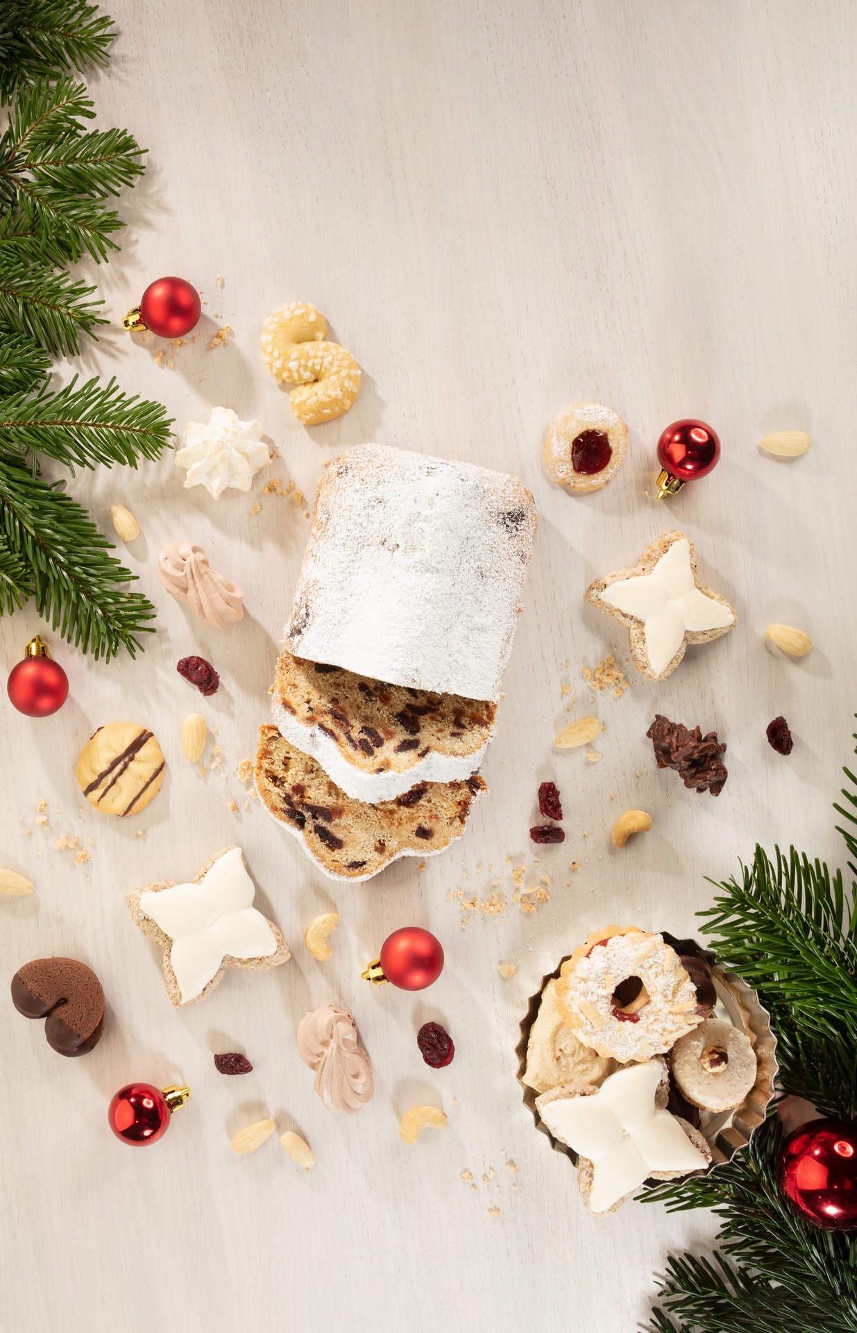 In unserer Meister-Konditorei ist Weihnachtszeit 